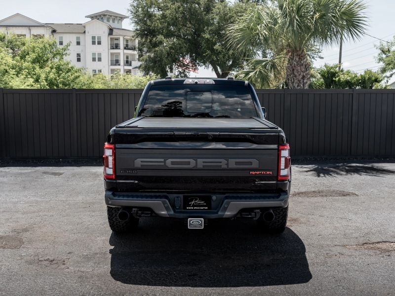 2022 Ford F150 SuperCrew Cab Raptor Pickup 4D 5 1/2 ft