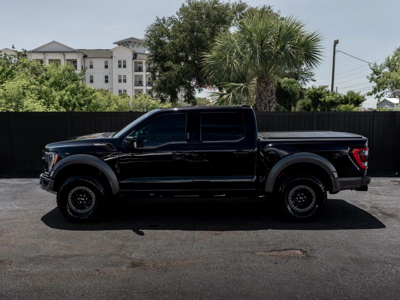 2022 Ford F150 SuperCrew Cab Raptor Pickup 4D 5 1/2 ft