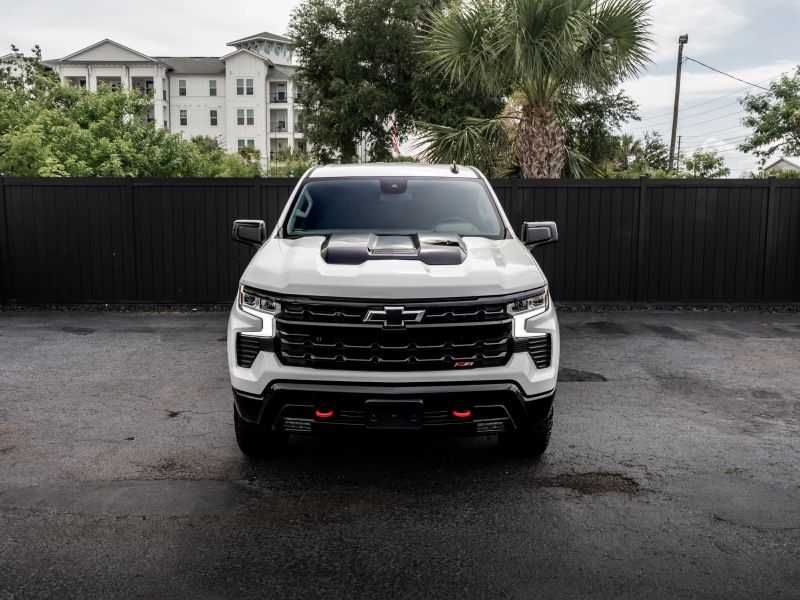 2024 Chevrolet Silverado 1500 Crew Cab LT Trail Boss Pickup 4D 5 3/4 ft