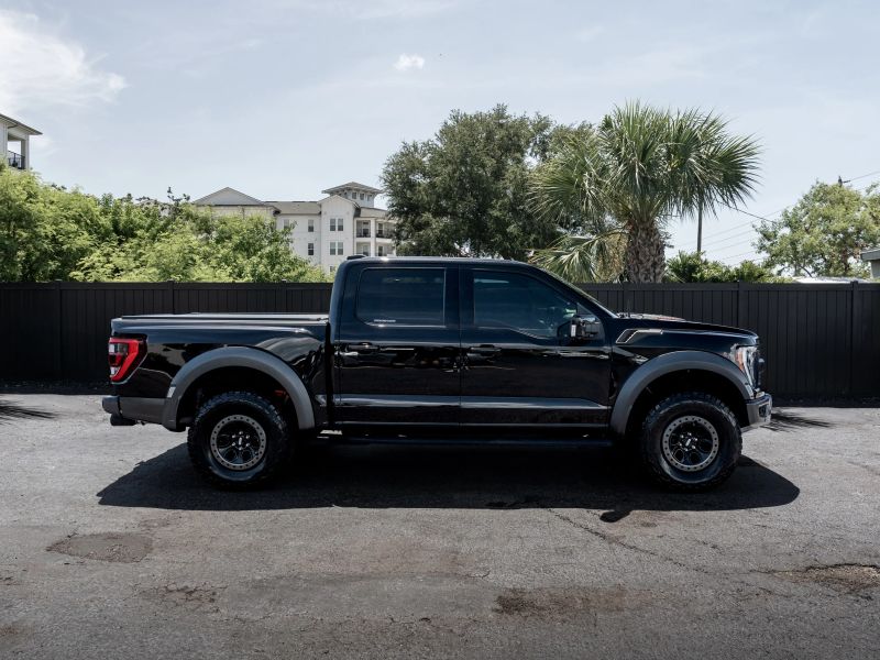 2022 Ford F150 SuperCrew Cab Raptor Pickup 4D 5 1/2 ft