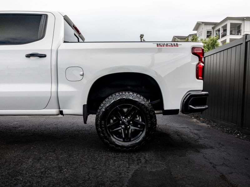 2024 Chevrolet Silverado 1500 Crew Cab LT Trail Boss Pickup 4D 5 3/4 ft