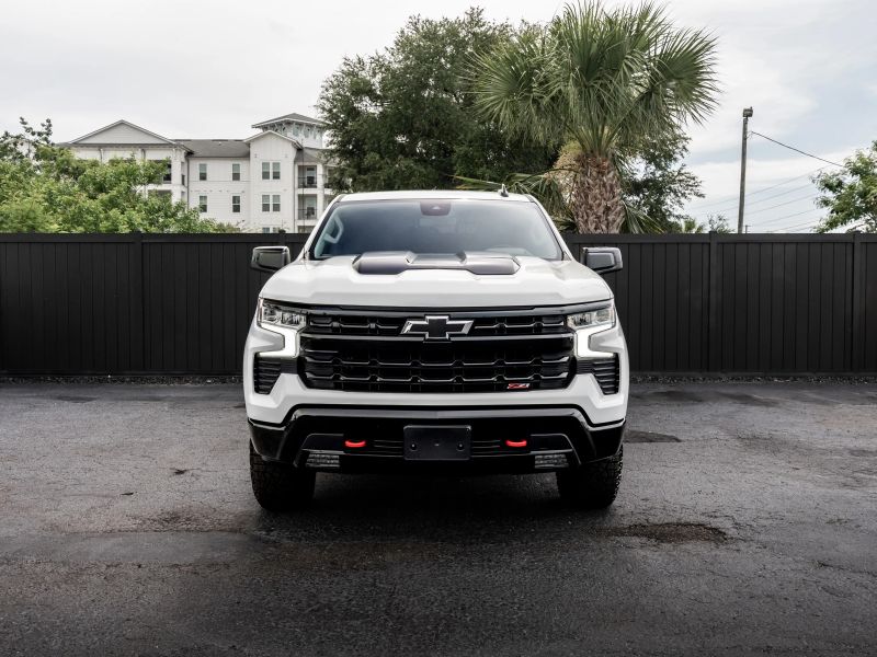 2024 Chevrolet Silverado 1500 Crew Cab LT Trail Boss Pickup 4D 5 3/4 ft