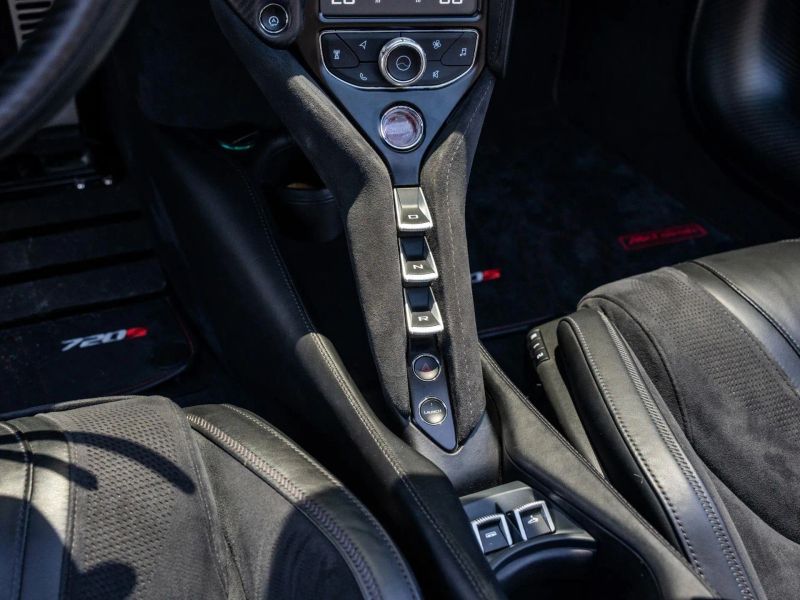 2020 McLaren 720S Spider Convertible 2D