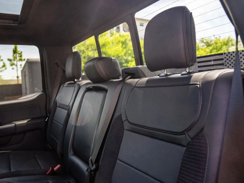 2022 Ford F150 SuperCrew Cab Raptor Pickup 4D 5 1/2 ft