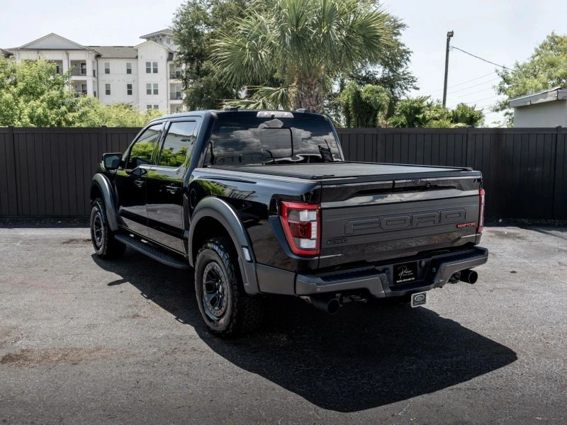 2022 Ford F150 SuperCrew Cab Raptor Pickup 4D 5 1/2 ft