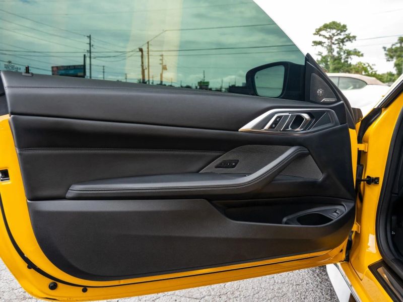 2022 BMW M4 Competition xDrive Coupe 2D