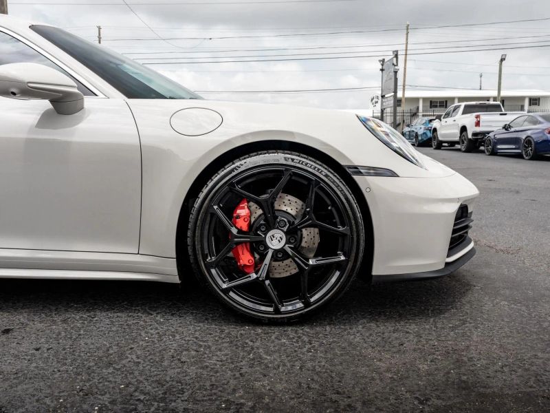 2025 Porsche 911 Carrera Coupe 2D