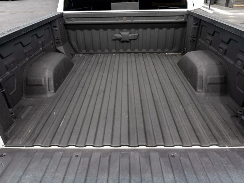 2024 Chevrolet Silverado 1500 Crew Cab LT Trail Boss Pickup 4D 5 3/4 ft