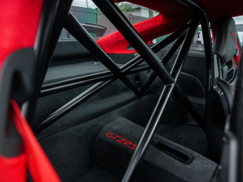 2018 Porsche 911 GT2 RS Coupe 2D